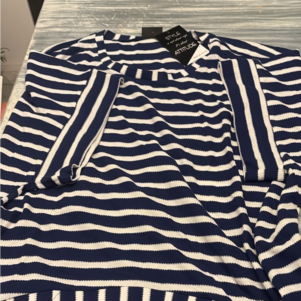 Brand new Women’s 3XL dress shirt